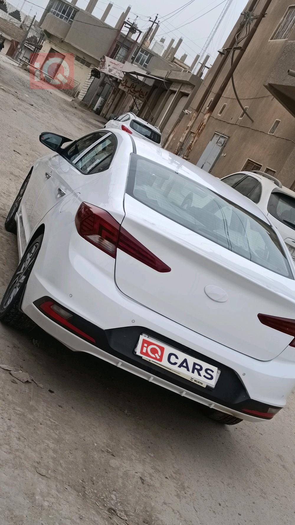 هيونداي النترا